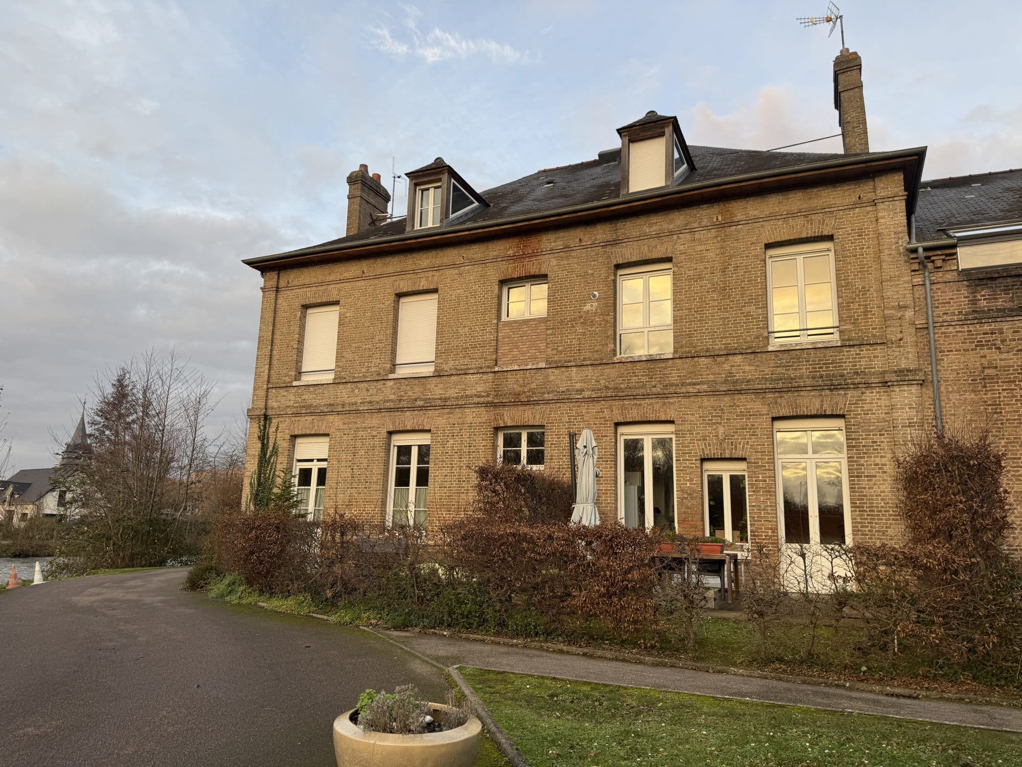 Ensemble de deux appartements T2 avec parkings