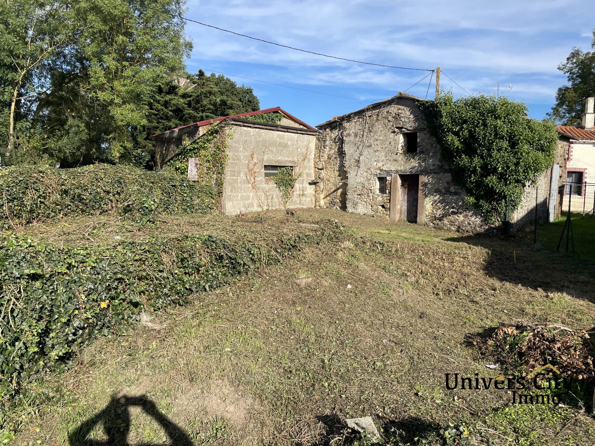 Maison en pierre à rénover 60 m2