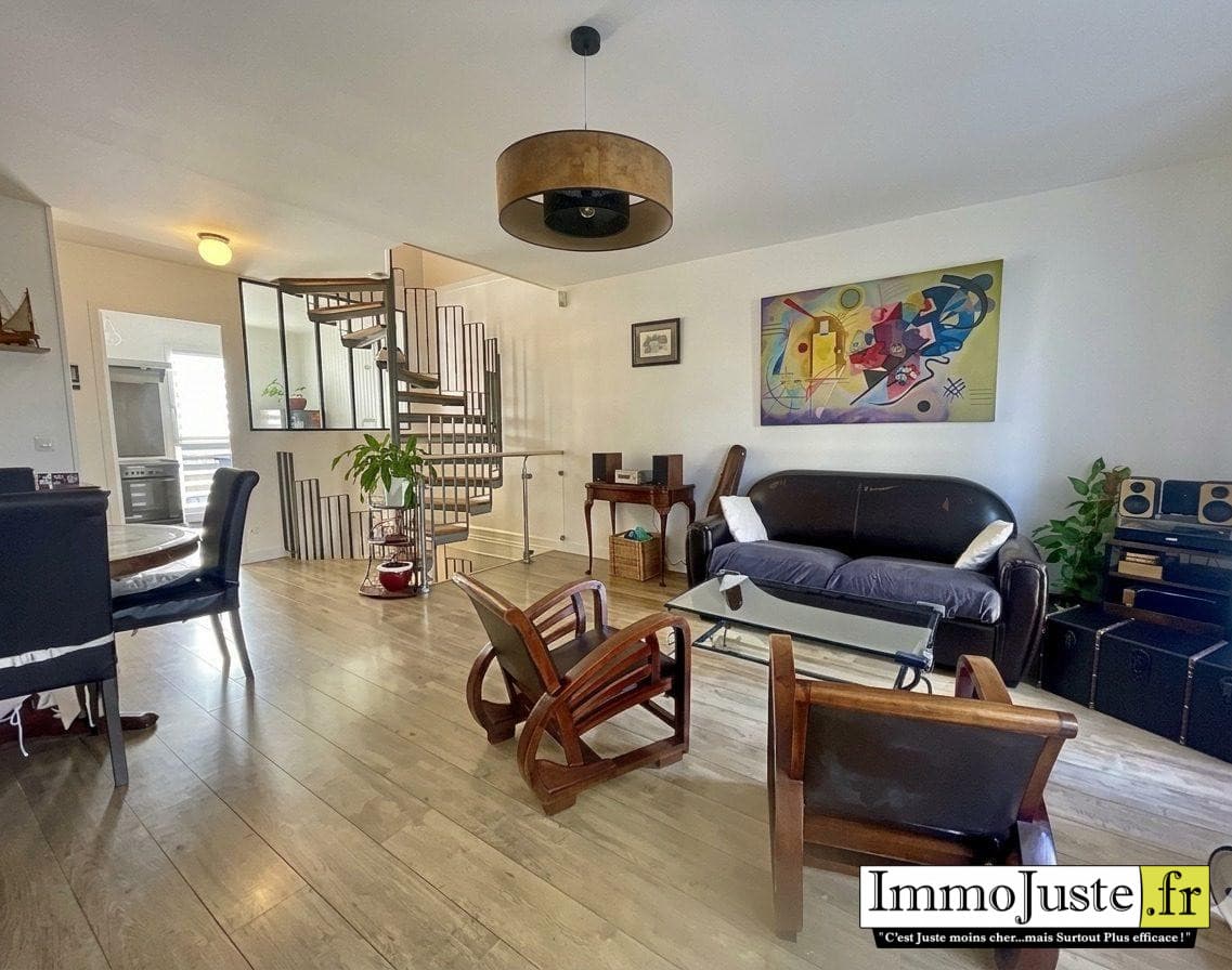 Maison de ville de 107m2 + garage de 27m2