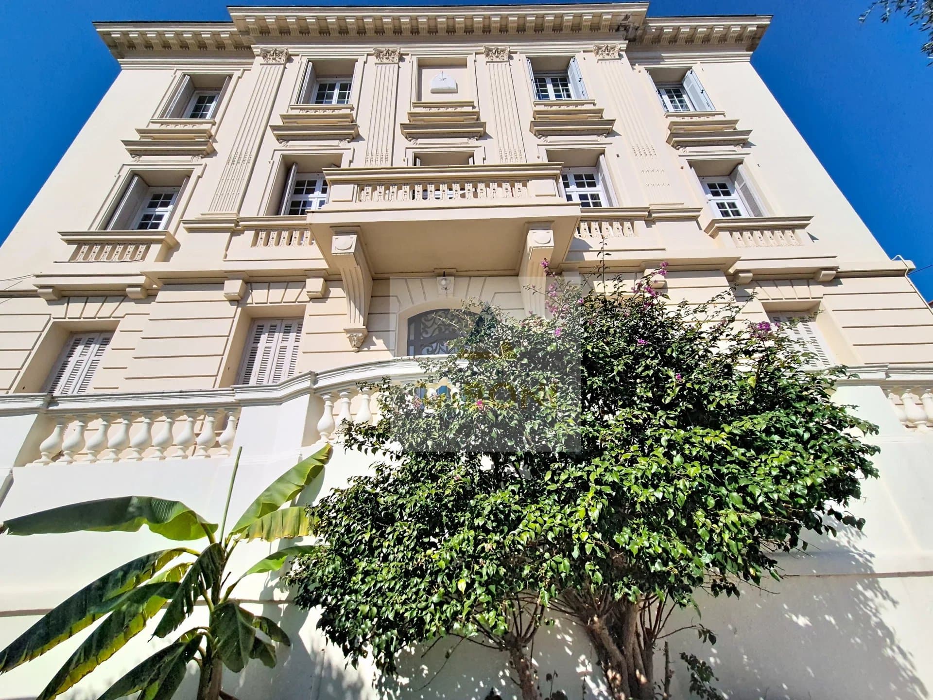 2/3 PIECES - AV DES BEAUMETTES