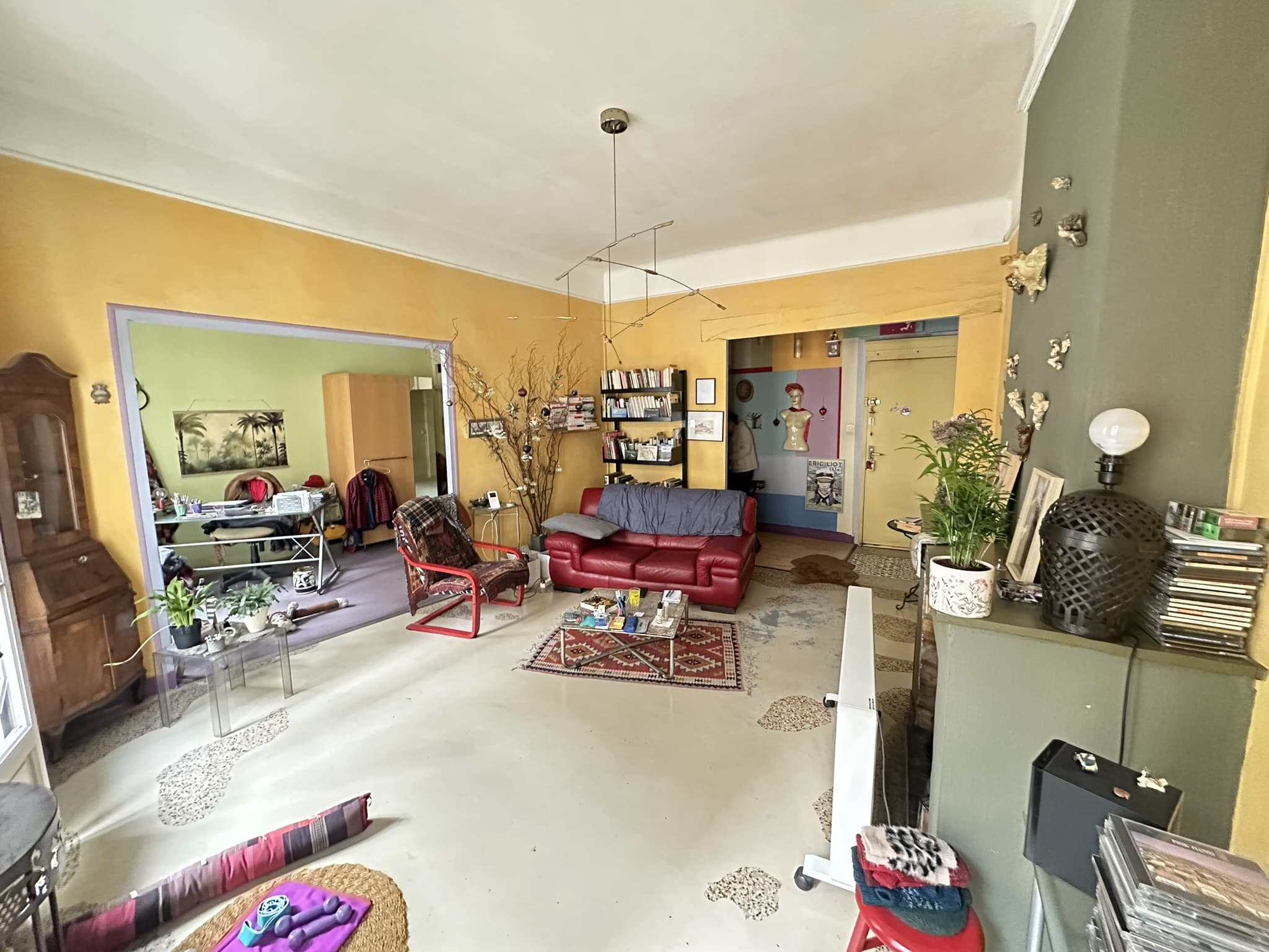 F2 A RENOVER AVEC TERRASSE