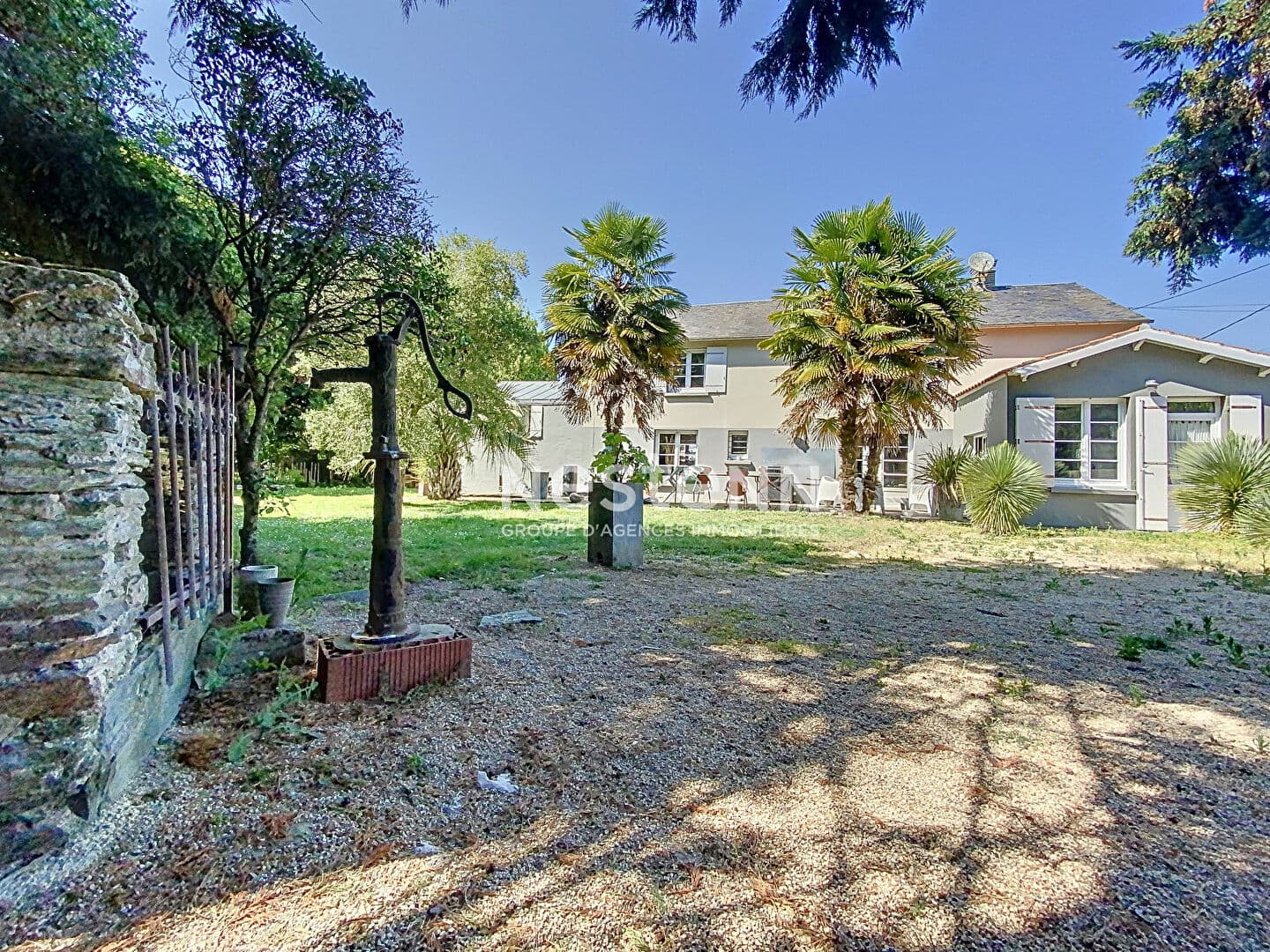 Maison à vendre à Le Fenouiller 164m²