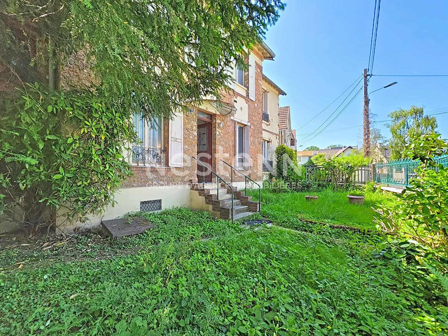 Maison à rénover à Saint Cyr L Ecole 143m²