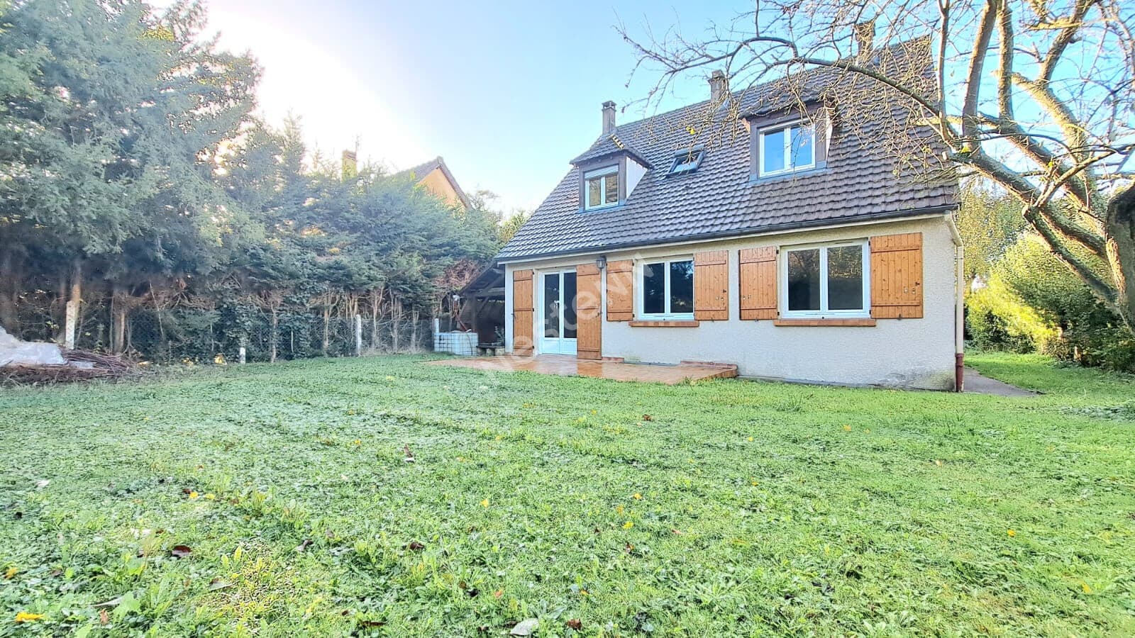 Bien immobilier à rénover à Mareil En France 148m²