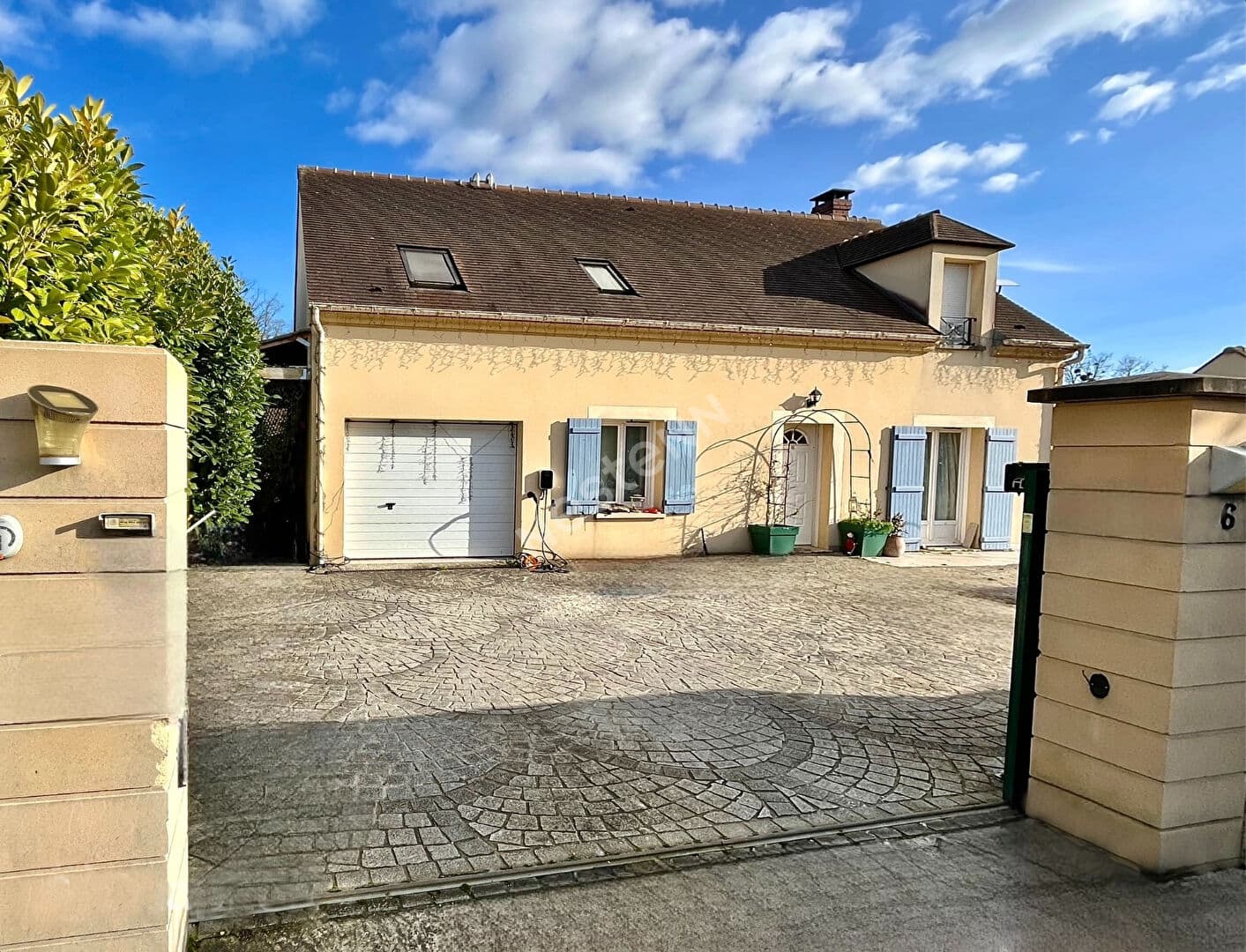 Bien immobilier à vendre à Luzarches 125m²