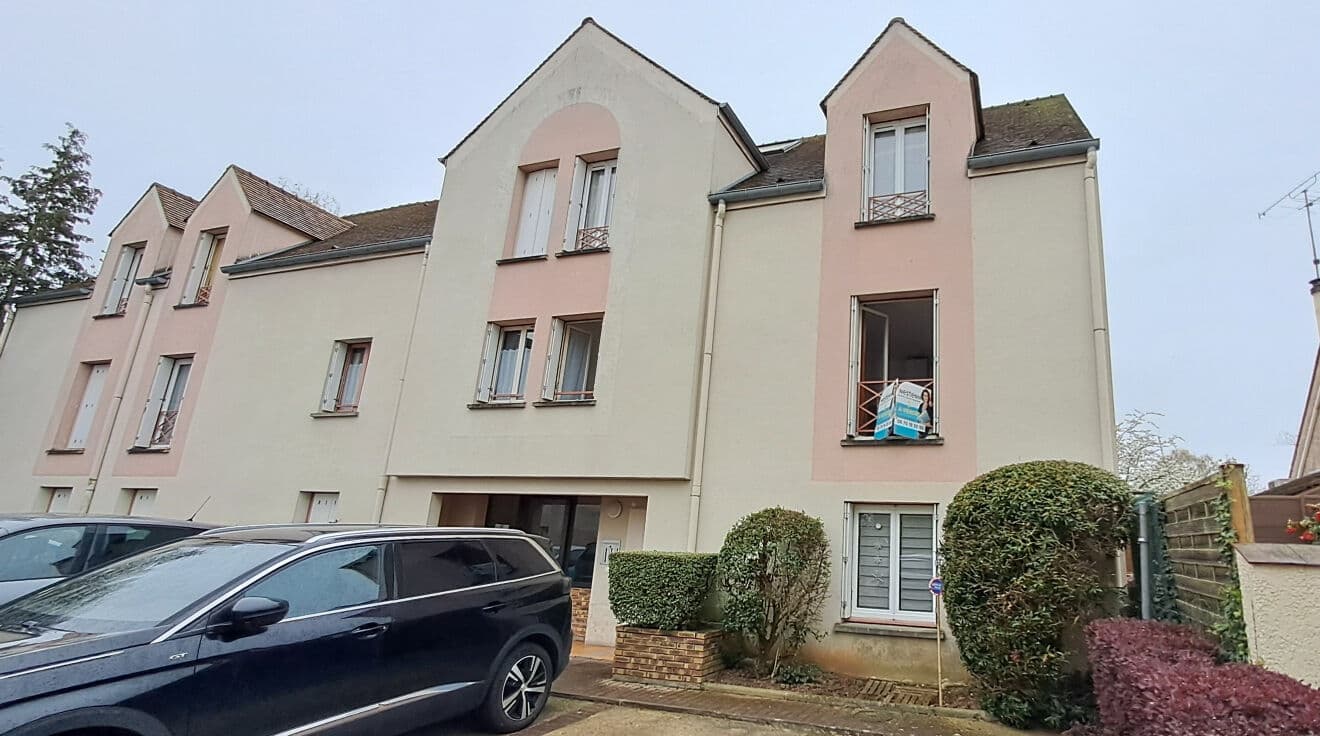 Bien immobilier à vendre à Egly 28m²