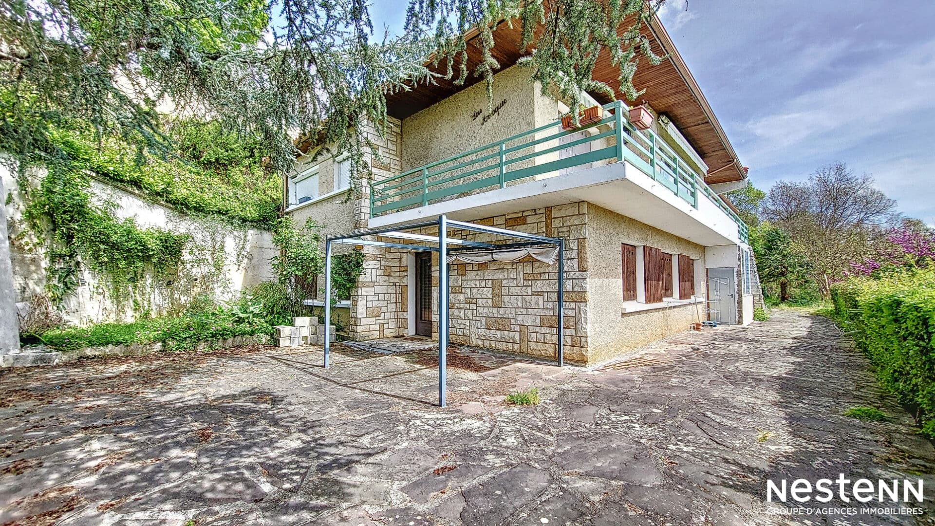 Bien immobilier à rénover à Valence Sur Baise 260m²