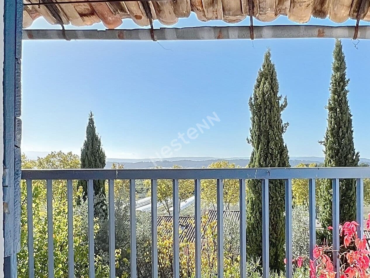 Maison à vendre à Vaugines 75m²