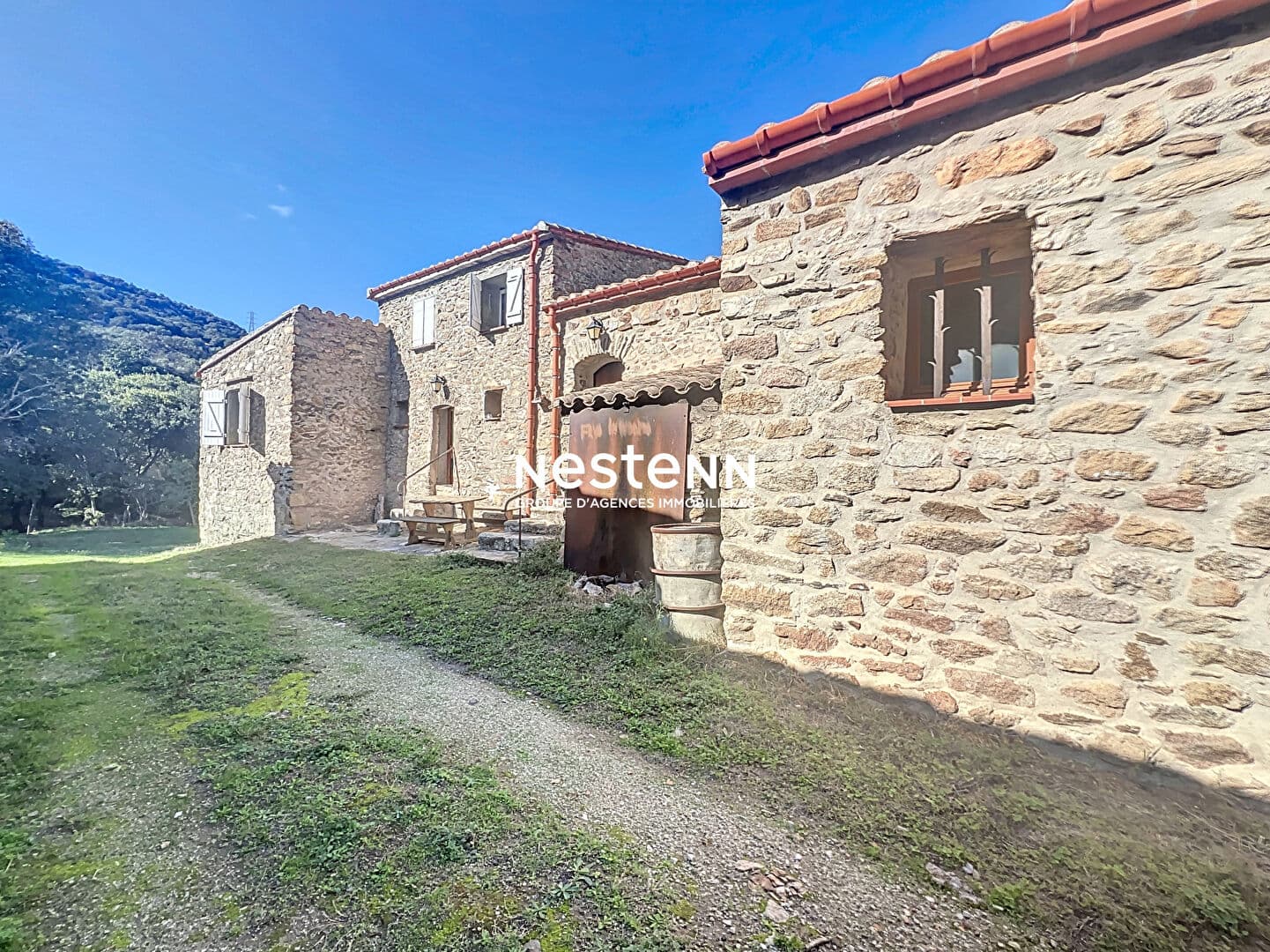 Bien immobilier à rénover à Argeles Sur Mer 218m²