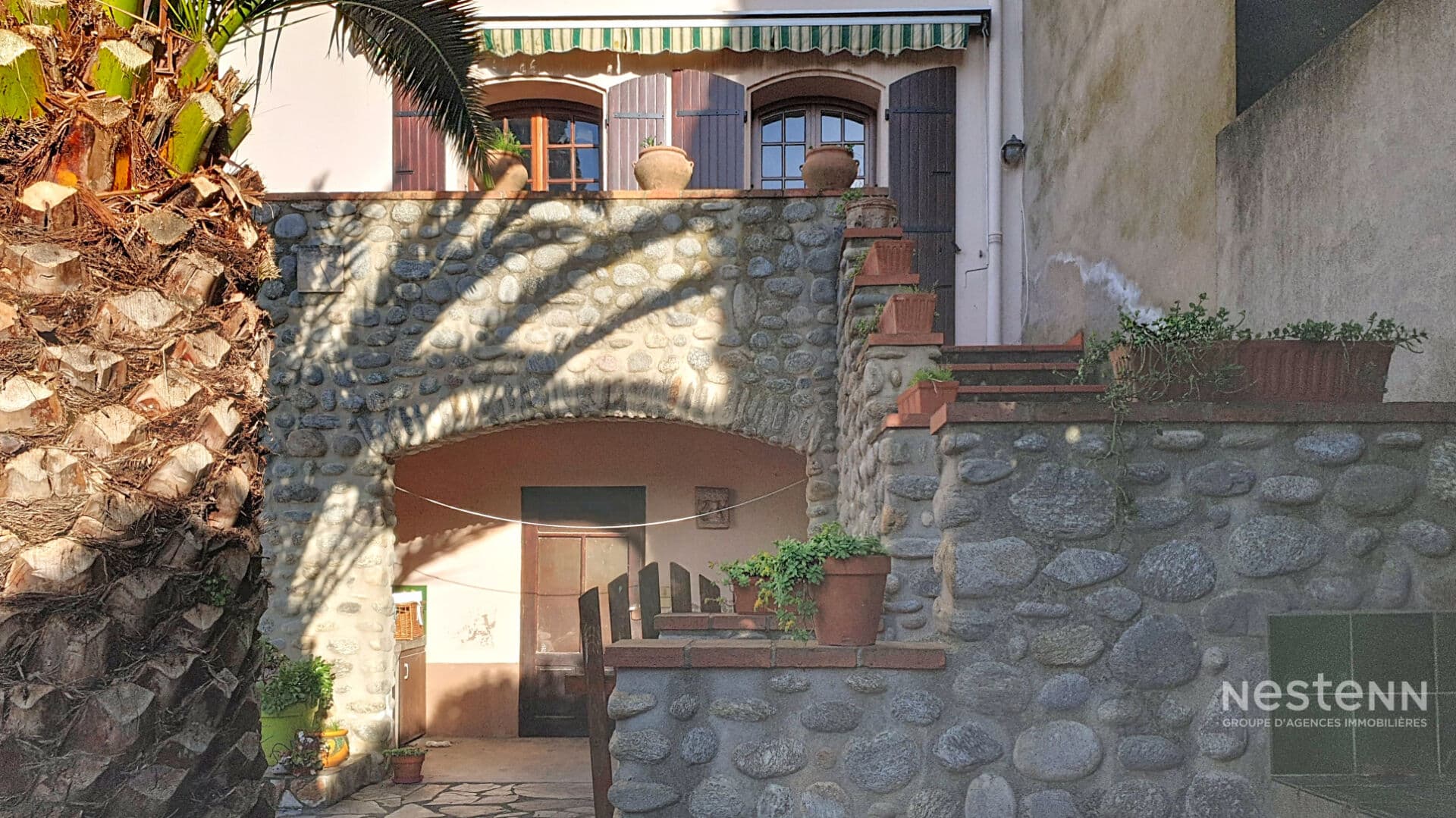 Maison à vendre à Saint Genis Des Fontaines 104m²