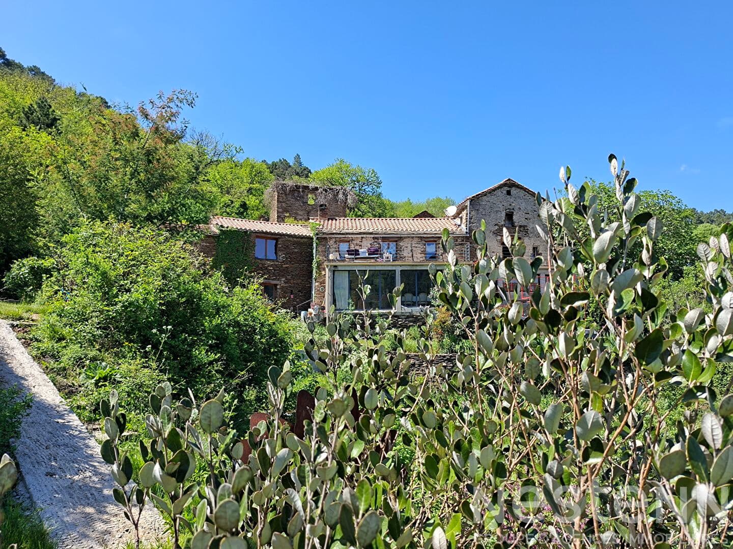 Bien immobilier à vendre à Saint Martin De Boubaux 150m²