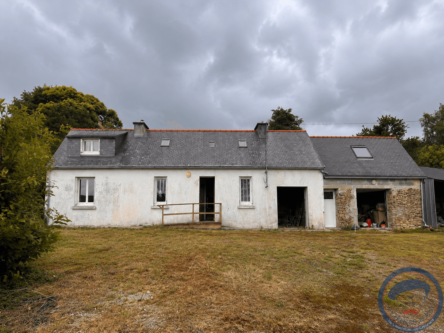 Maison longère en pierre à rénover Plogonnec