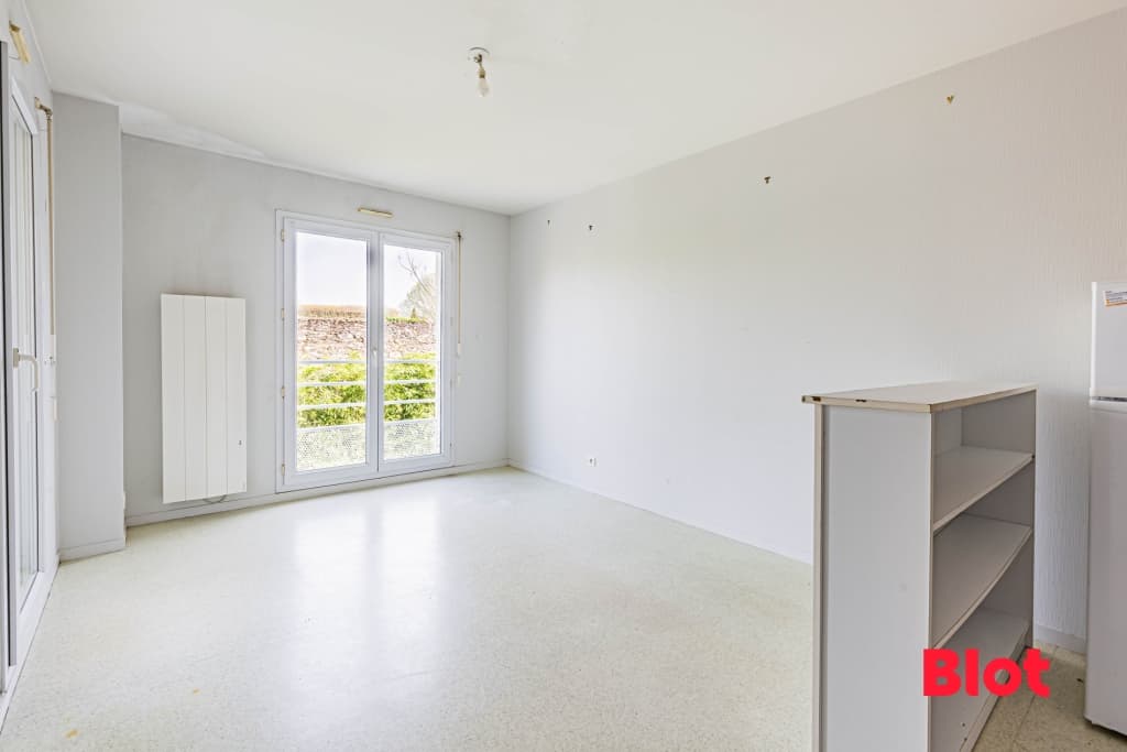 T2 lumineux avec terrasse, salle d’eau et WC séparés